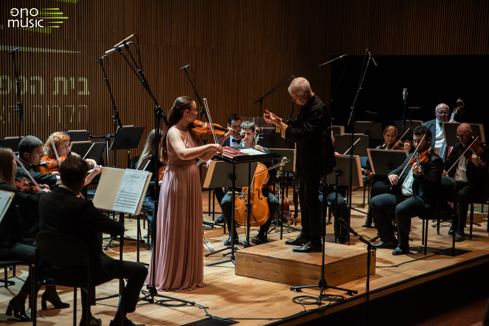 Shira Zemach with orchestra
